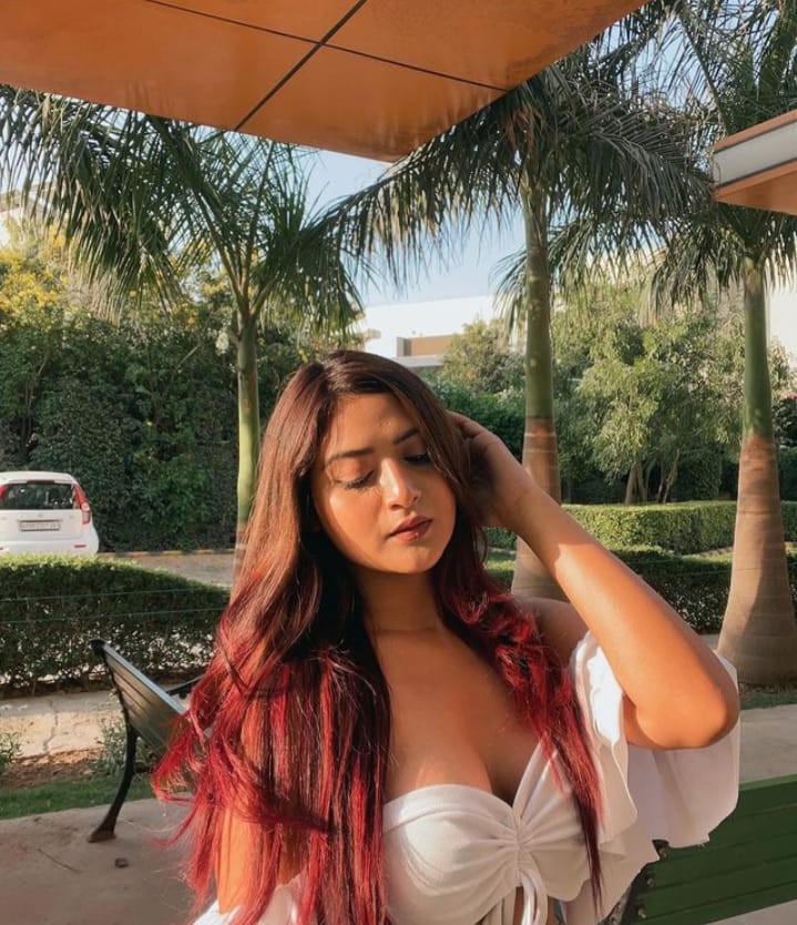 Rashika Dobriyal Age, Biography, Height, Career, Boyfriend