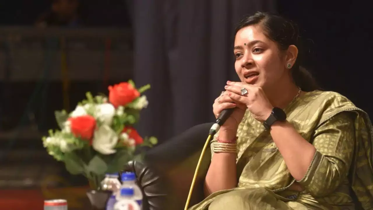 Dr. Tanu Jain IAS Biography, Age, Height, Husband, Height, Family, Career, Rank