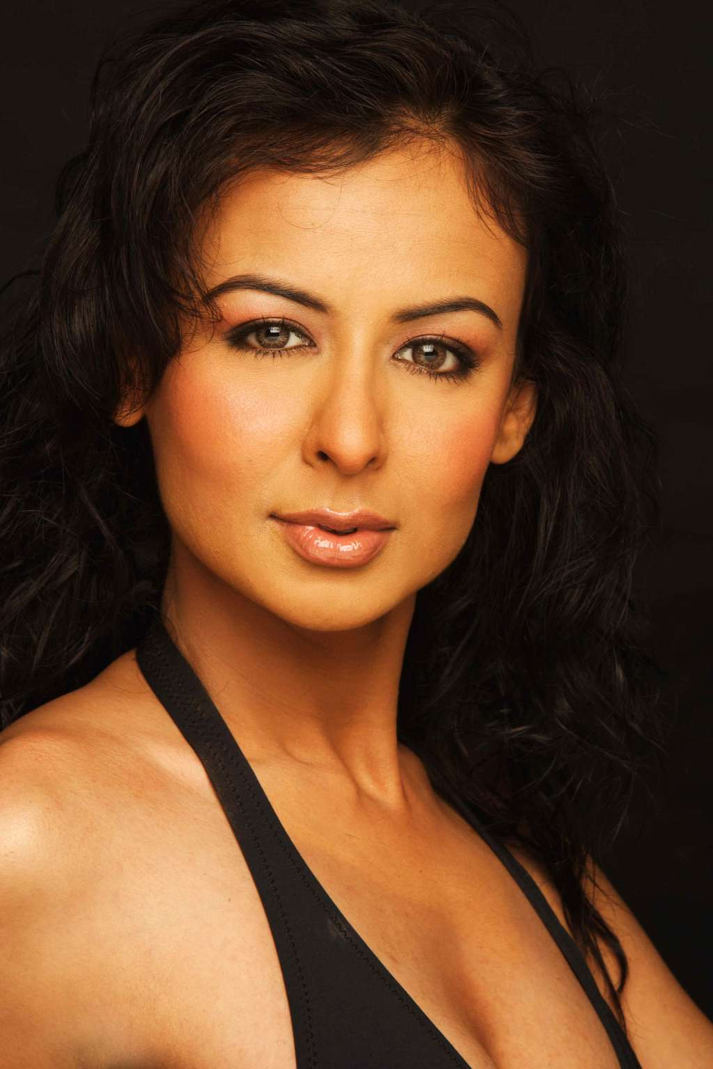 Mrinalini Tyagi Biography, Dob, Age, Height, Weight, Net Worth