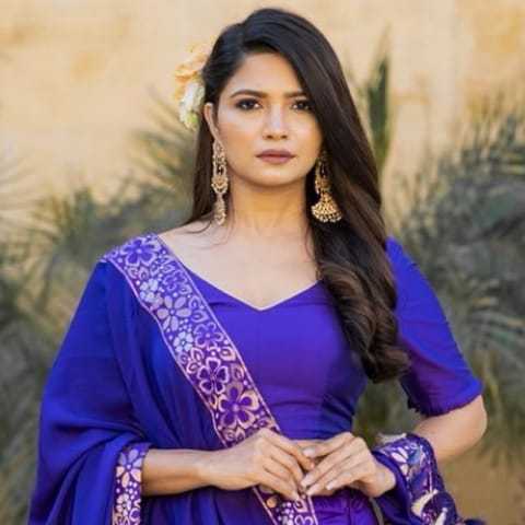 Komal Kharat Biography, Age, Height, Career, Net Worth, Boyfriend