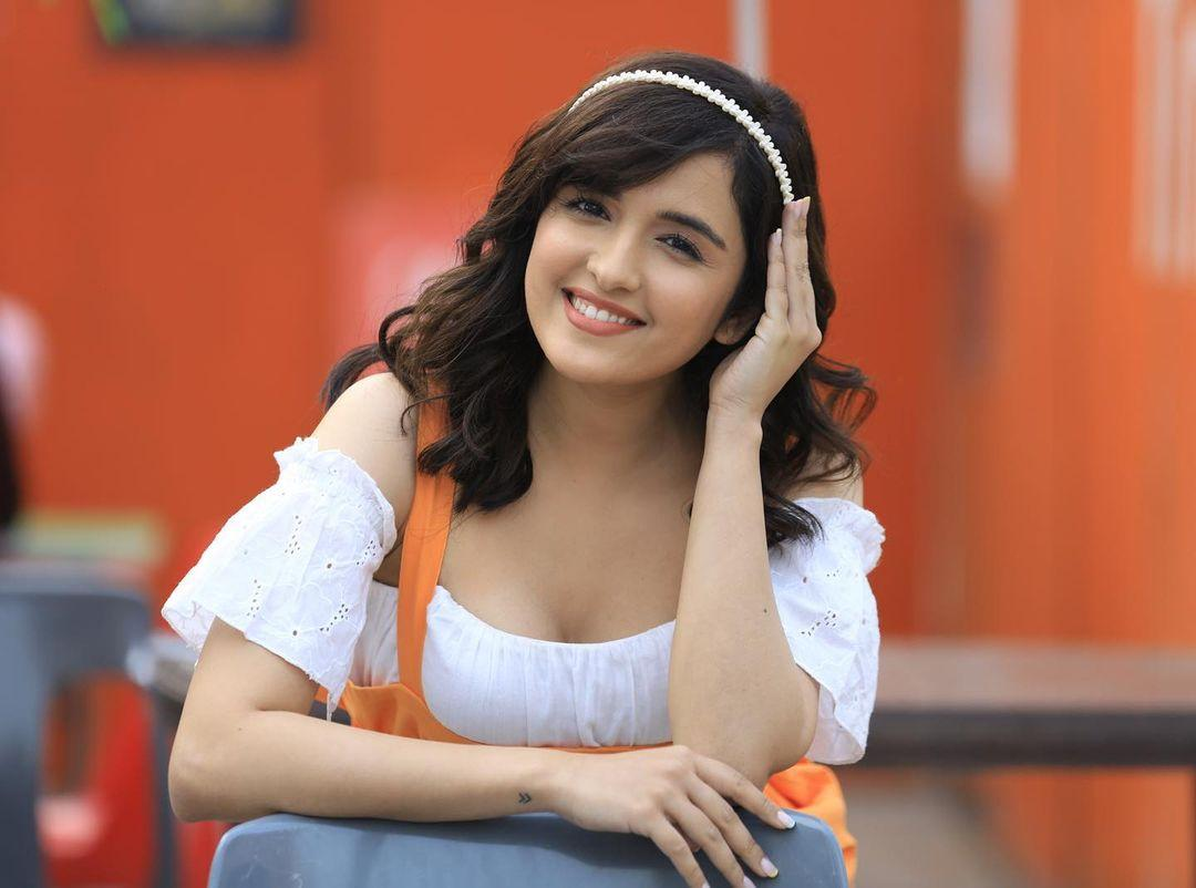 Shirley Setia, Age, Height, Weight, Size, DOB, Husband, Family, Biography In 2025