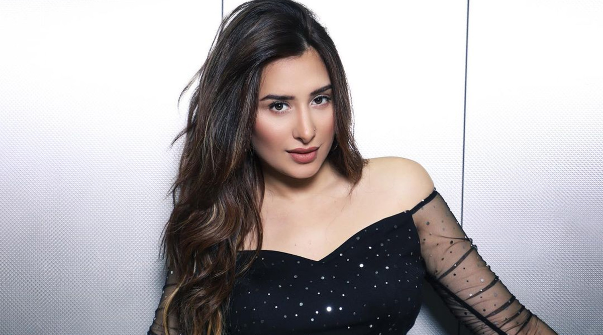Mahira Sharma Age, Height, Weight, Size, DOB, Husband, Family, Biography In 2025