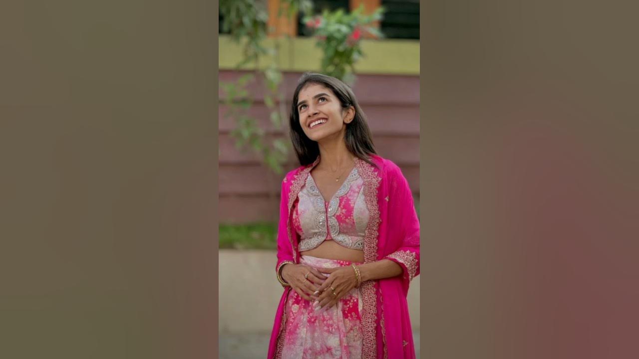 Nisha Ravindra Biography, Age, Boyfriend, Income & Lifestyle