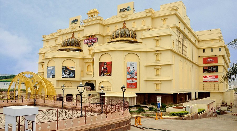 Top 5 Famous Malls in Udaipur for Shopping and Entertainment