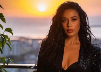 Krishna Shroff Biography, Age, Height, Boyfriend, Husband, Family, Net Worth