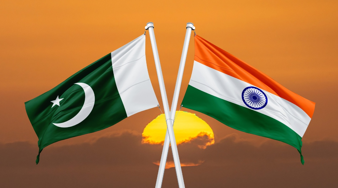 Diverging Paths Comparing India & Pakistan’s Economies