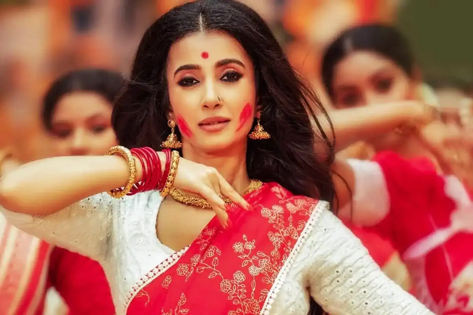 Monami Ghosh Age, Height, Weight, Size, DOB, Husband, Family, Biography In 2026