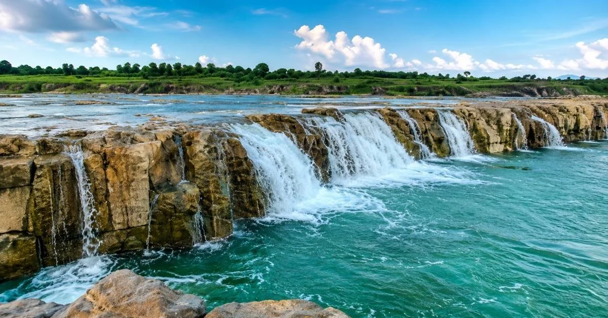Know About Amazing Picnic Spot With Waterfall Near Nagpur