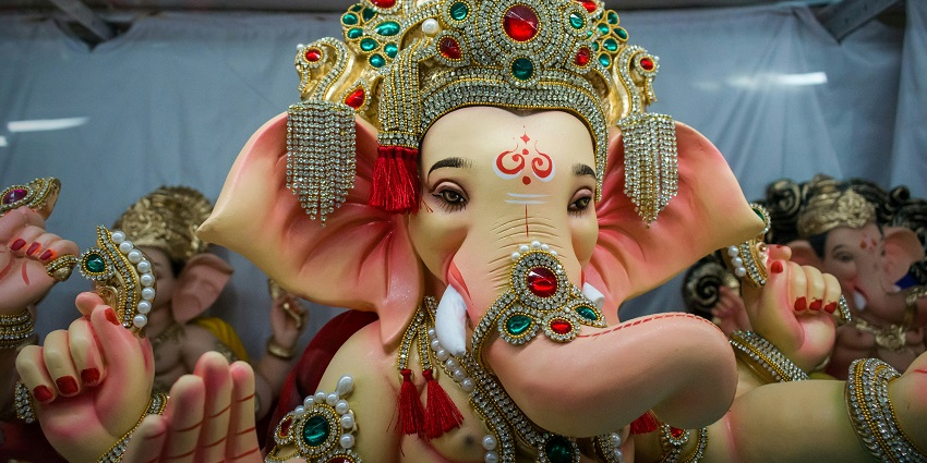 Know About Famous Ganapathi Temples in Mumbai that Everyone Should Visit In 2026